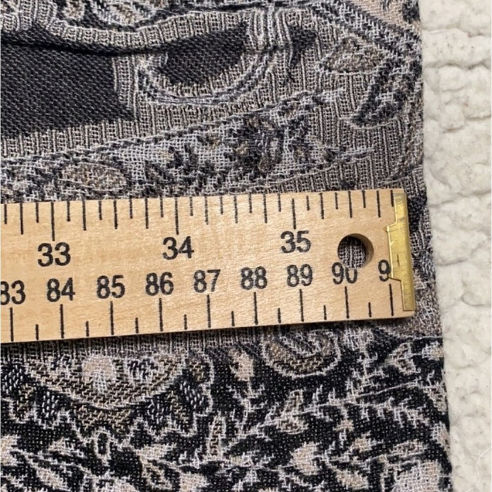 Neutral Pattern Fringe Scarf Wrap - Picture 6 of 7